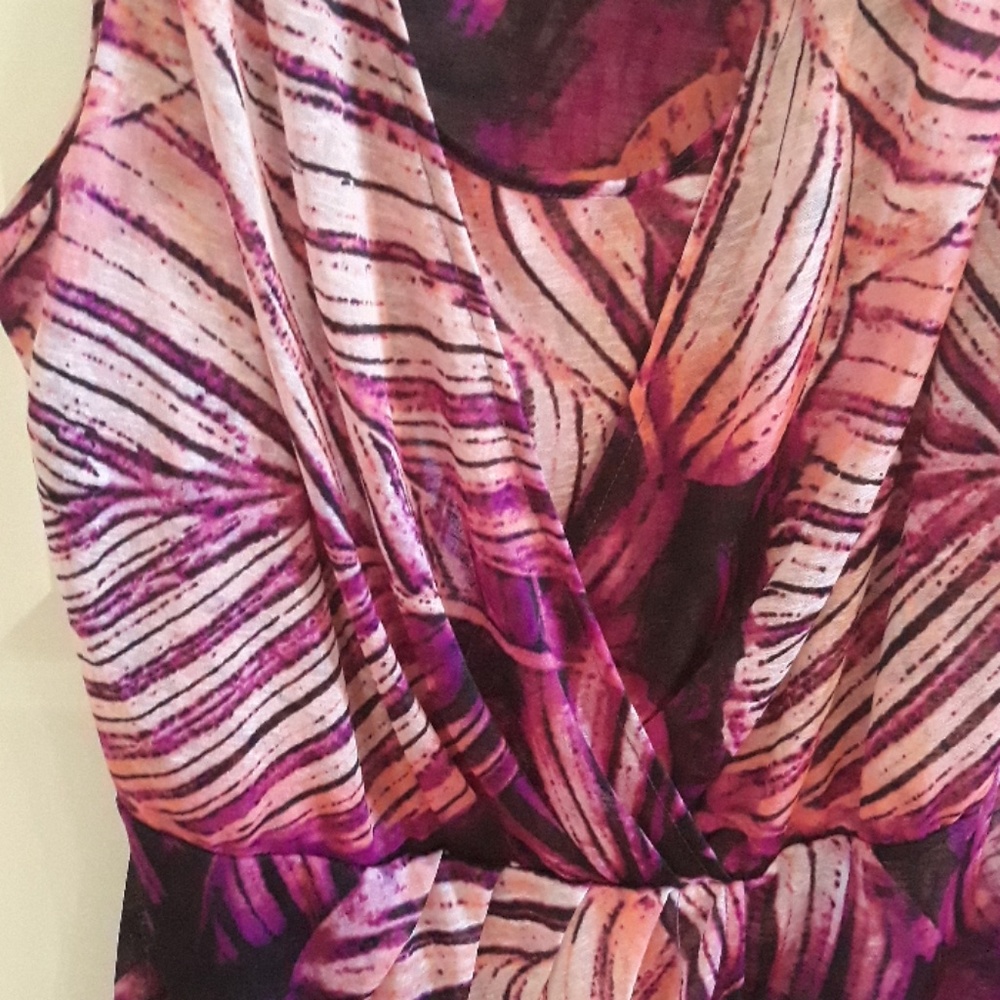 Top - Picture 3 of 3